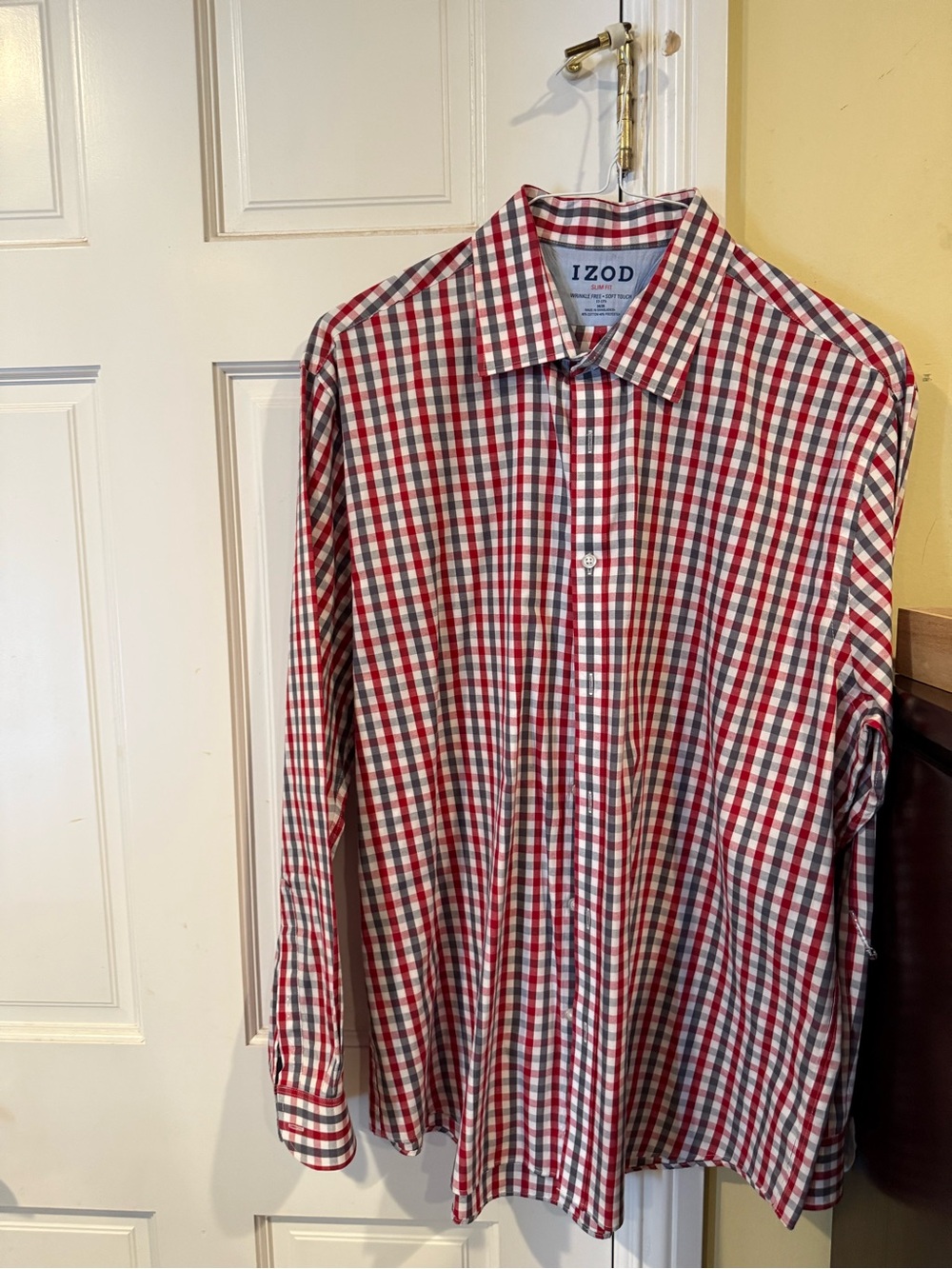 Izod Men's Red and White Checked Button-Up Dress Shirt